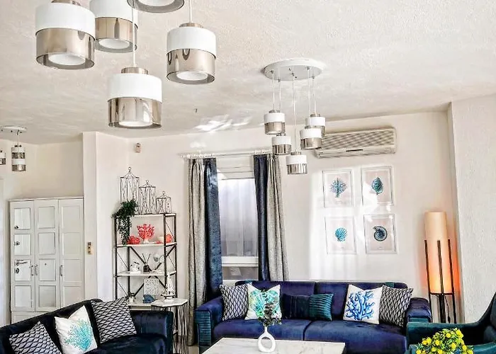 Villa Entire Lulu - Private Pool, Free Wi-fi, Good Location, Breathtaking Sea Views Kalkan