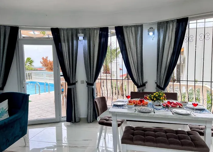 Entire Lulu - Private Pool, Free Wi-fi, Good Location, Breathtaking Sea Views Kalkan