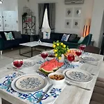 Entire Lulu - Private Pool, Free Wi-fi, Good Location, Breathtaking Sea Views Villa Kalkan