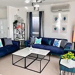 Entire Lulu - Private Pool, Free Wi-fi, Good Location, Breathtaking Sea Views Villa *