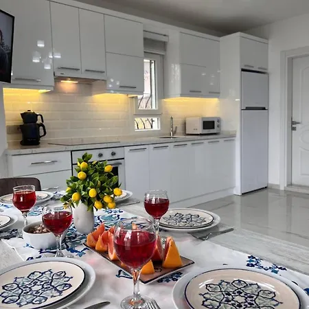 Entire Lulu - Private Pool, Free Wi-fi, Good Location, Breathtaking Sea Views * Kalkan