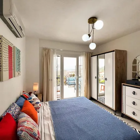Entire Lulu - Private Pool, Free Wi-fi, Good Location, Breathtaking Sea Views *