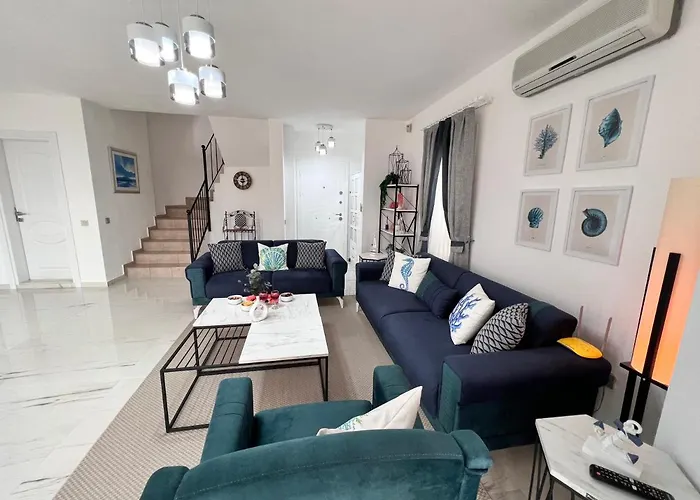 Entire Lulu - Private Pool, Free Wi-fi, Good Location, Breathtaking Sea Views
